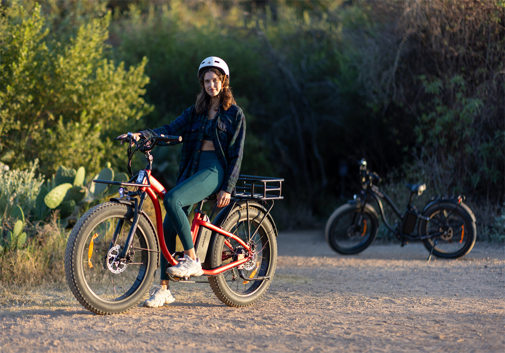 A women ride Tesway S7 fat tire ebike